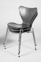 Load image into Gallery viewer, Set of Arne Jacobsen Series 7 Dining Chairs
